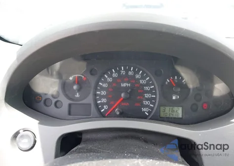 2005 Ford Focus Zx4 z USA, uszkodzony, nr VIN 1FAFP34N95W206439